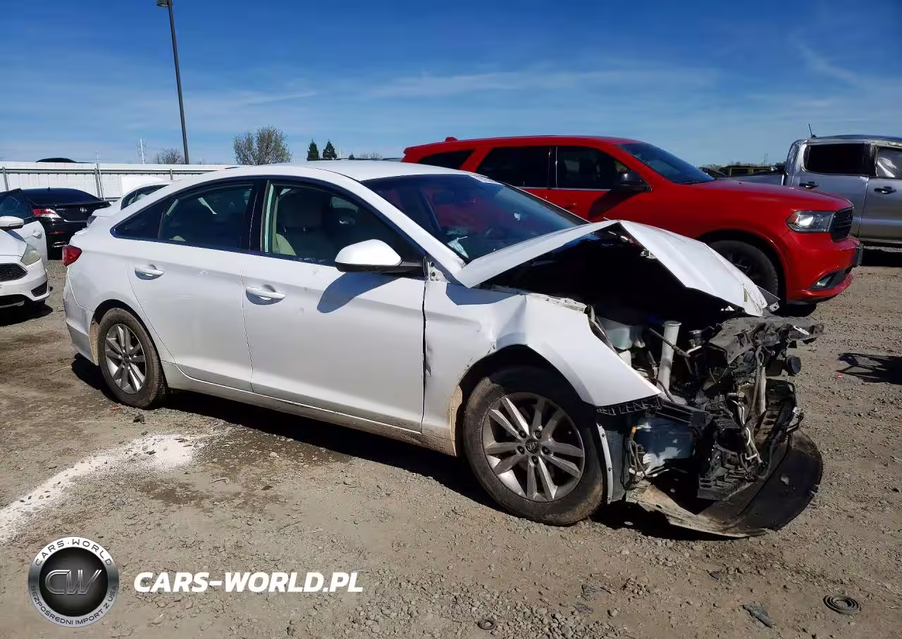 2015 Hyundai Sonata Se VIN:5NPE24AF6FH259047 - 4