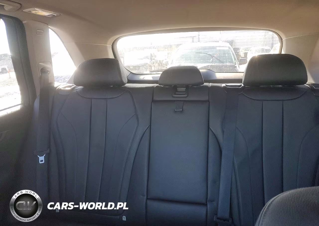 2015 BMW X5 xDrive35I VIN:5UXKR0C54F0K66814 - 10