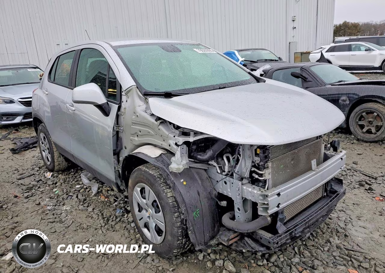 2018 Chevrolet Trax Ls VIN:KL7CJKSB5JB593152 - 4