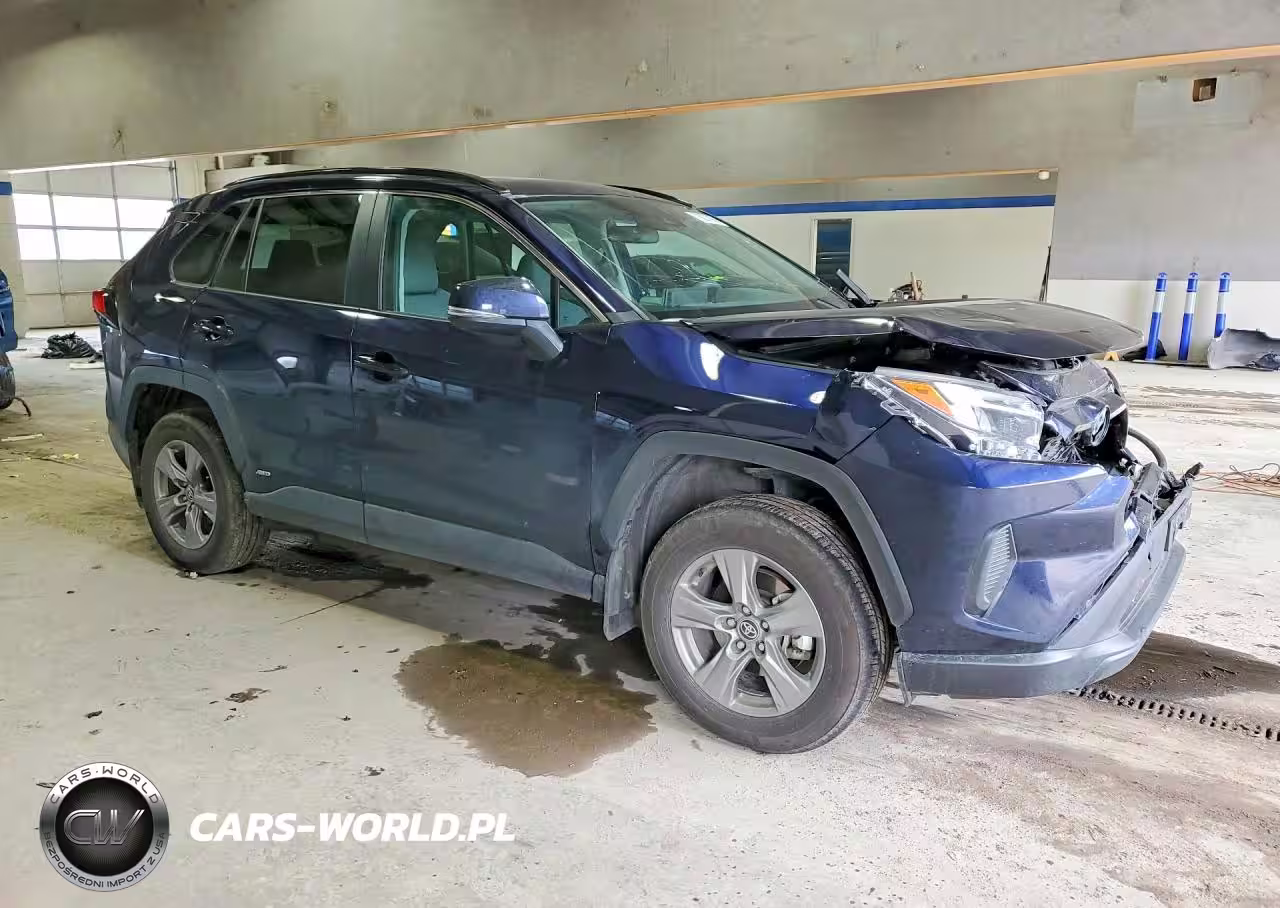 2024 Toyota Rav4 Hybrid Xle VIN:2T3RWRFV8RW200372 - 4