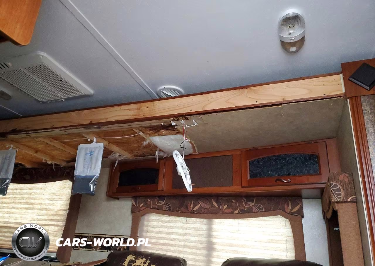 2013 Forest River Avenger Avt28Bhs Camper VIN:5ZT2AVTB3DB901842 - 9