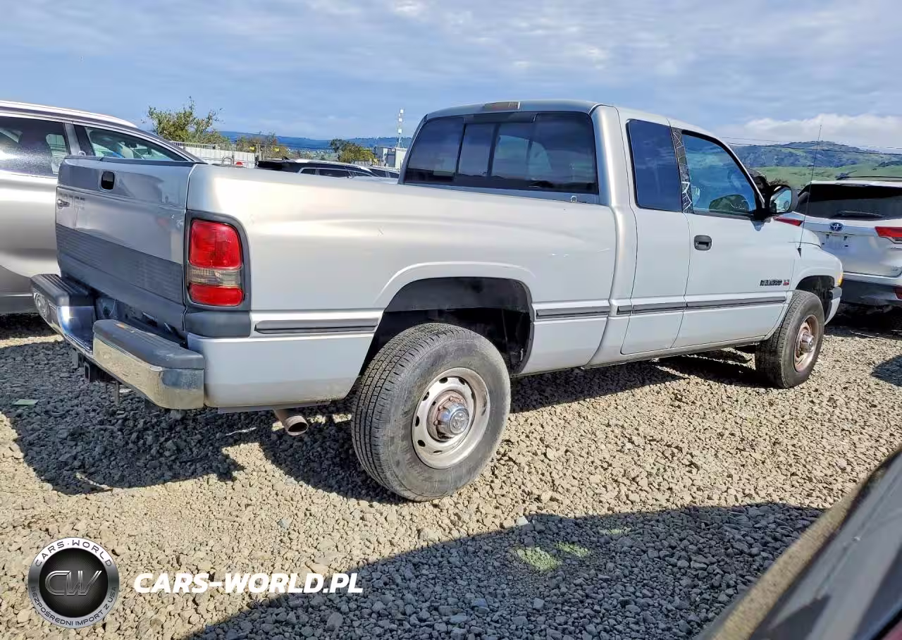 1999 Dodge 2500 Ram VIN:3B7KC23Z7YG147669 - 3