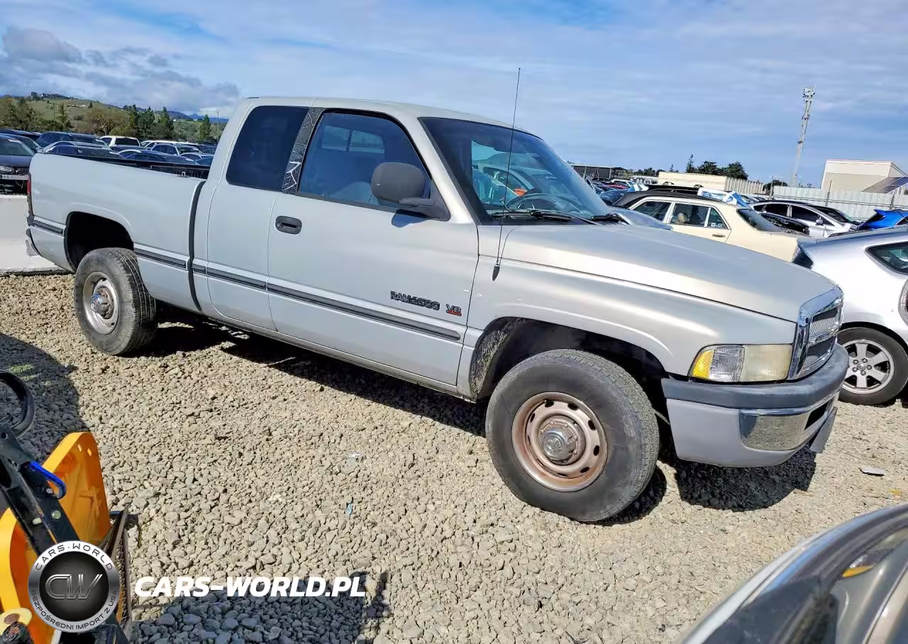 1999 Dodge 2500 Ram VIN:3B7KC23Z7YG147669 - 4