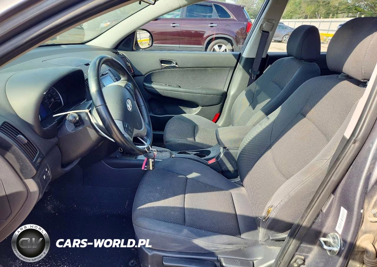 2009 Hyundai Elantra Touring VIN:KMHDC86E89U032996 - 7