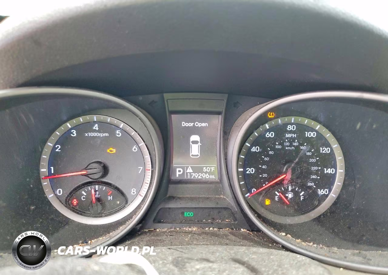 2014 Hyundai Santa Fe Sport 2.4L VIN:5XYZU3LB5EG158135 - 9