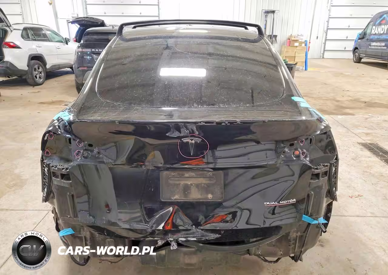 2022 Tesla Model Y VIN:7SAYGDEF0NF382724 - 6