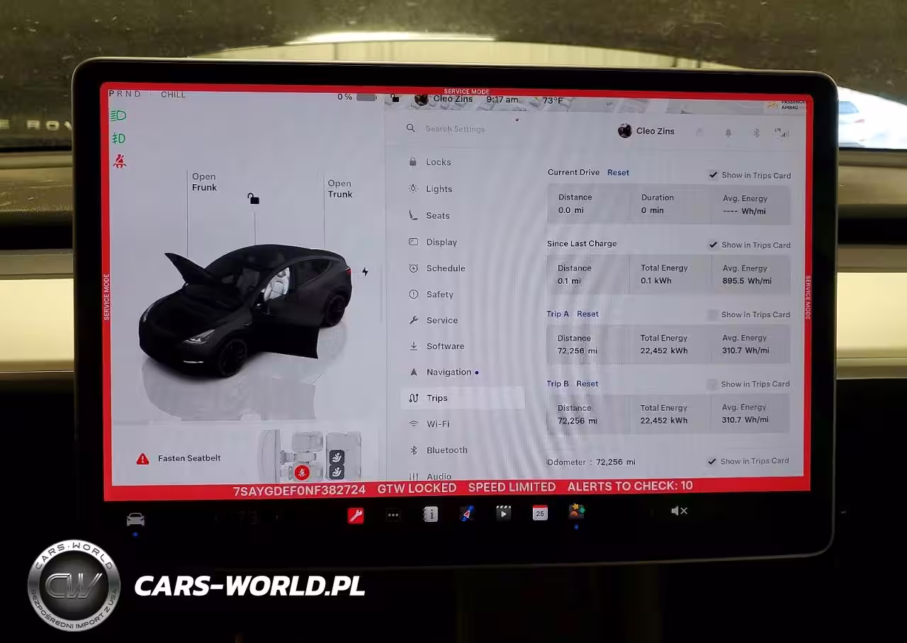 2022 Tesla Model Y VIN:7SAYGDEF0NF382724 - 9