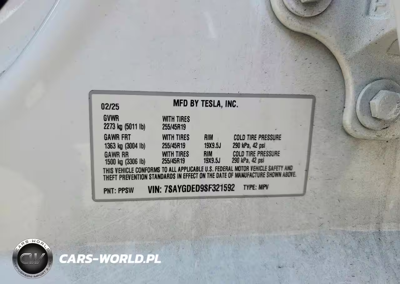 2025 Tesla Model Y VIN:7SAYGDED9SF321592 - 13