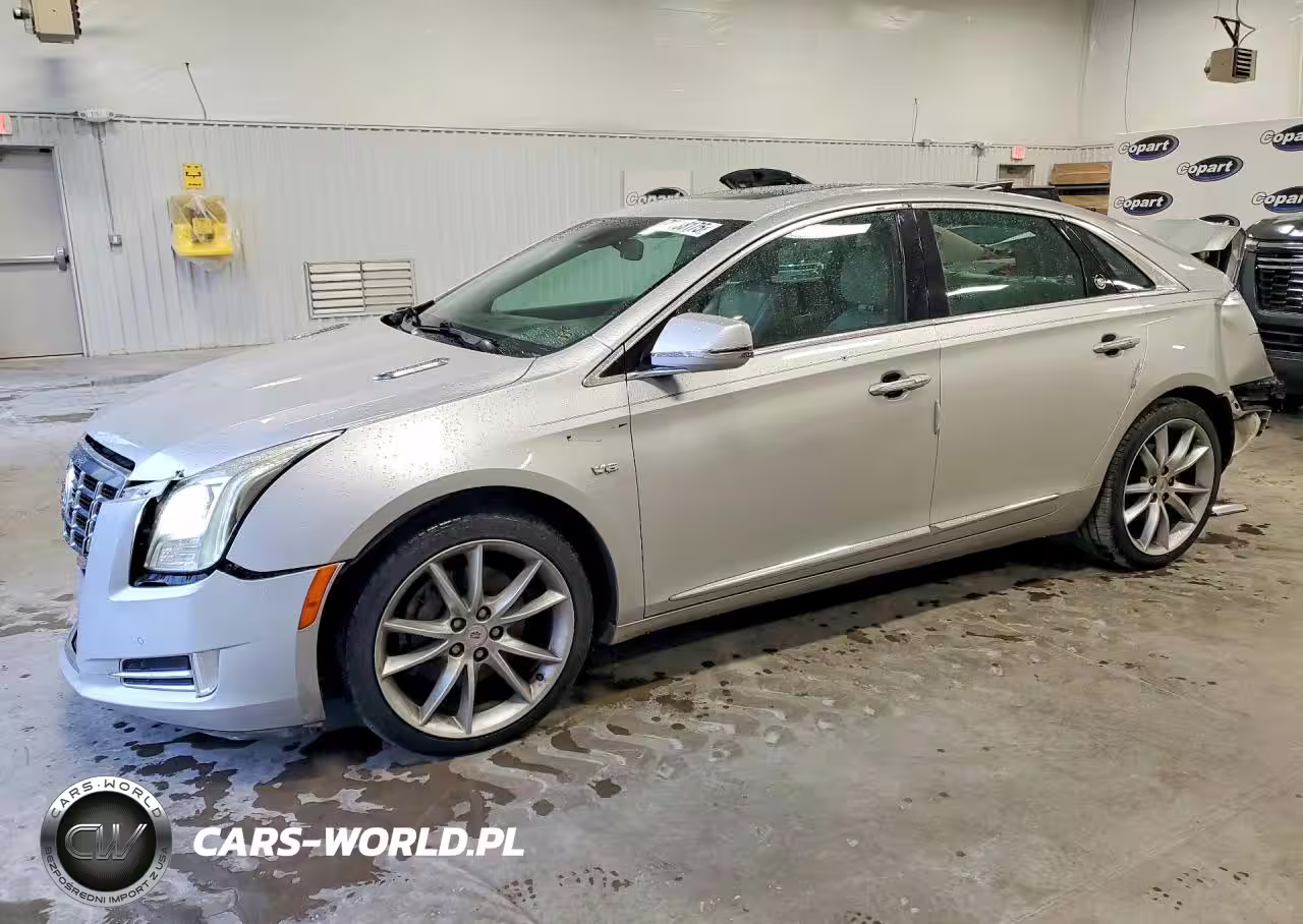 2013 Cadi Xts Premium Collection