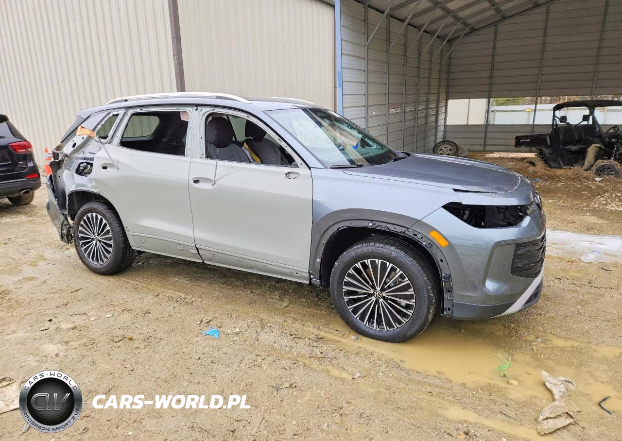 2025 Volkswagen Tiguan S VIN:3VVBR7RM1SM070105 - 4
