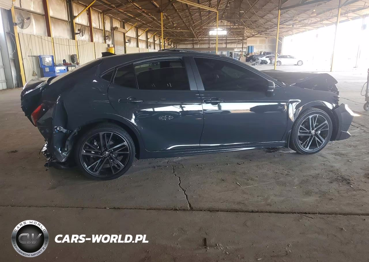 2025 Toyota Camry Xse VIN:4T1DAACK1SU047823 - 3