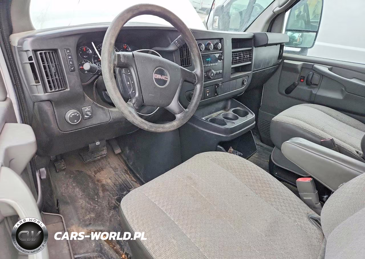 2012 GMC Savana Cutaway G3500 VIN:1GD072CG9C1148464 - 8
