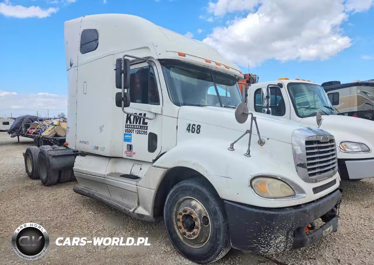 2003 Freightliner Columbia 120