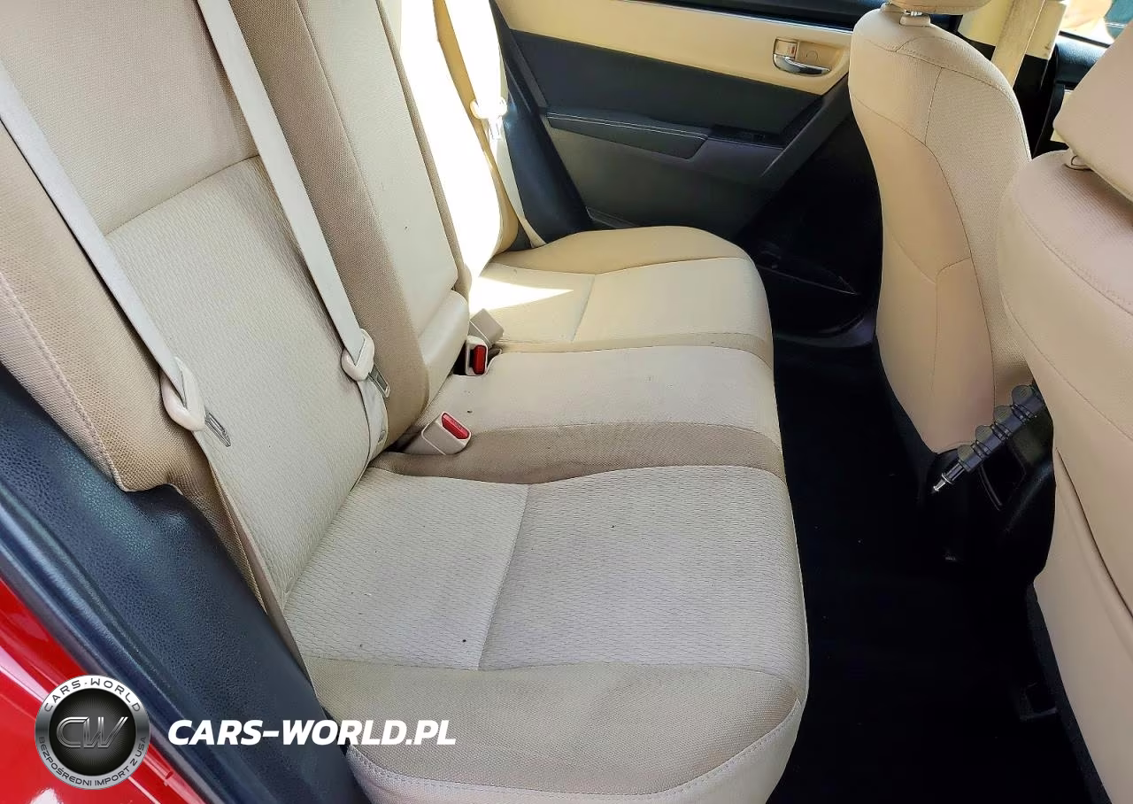 2018 Toyota Corolla Le VIN:5YFBURHE8JP775798 - 10