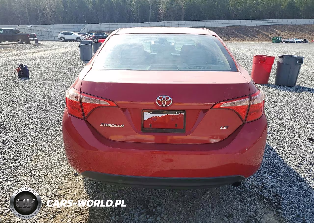 2018 Toyota Corolla Le VIN:5YFBURHE8JP775798 - 6