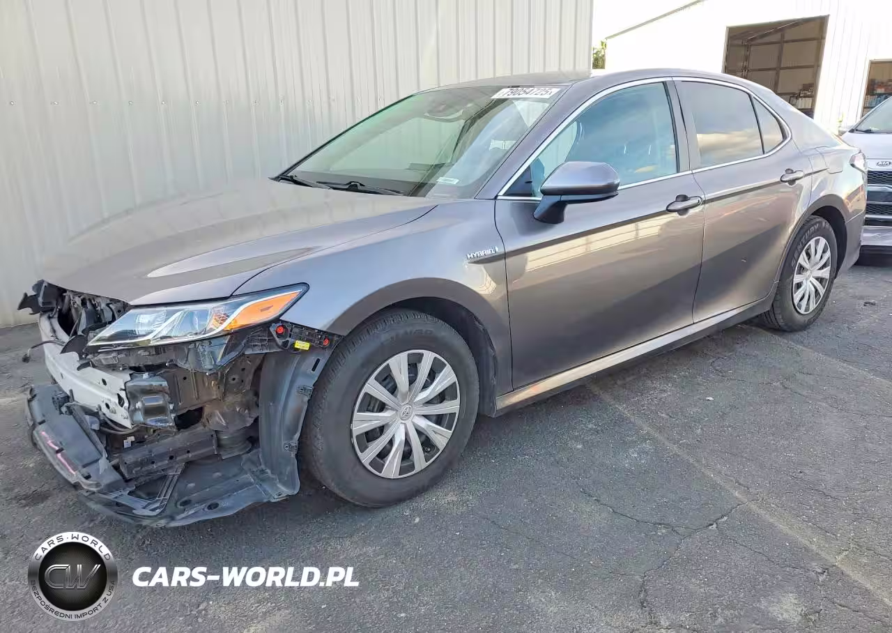 2021 Toyota Camry Hybrid Le