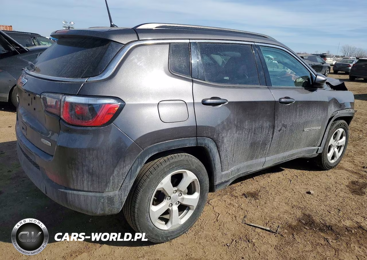 2018 Jeep Compass Latitude VIN:3C4NJCBB5JT501893 - 3