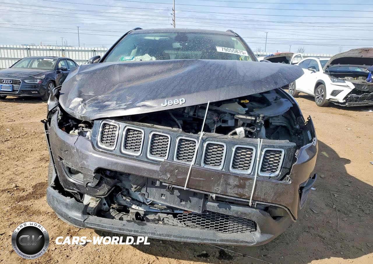 2018 Jeep Compass Latitude VIN:3C4NJCBB5JT501893 - 5