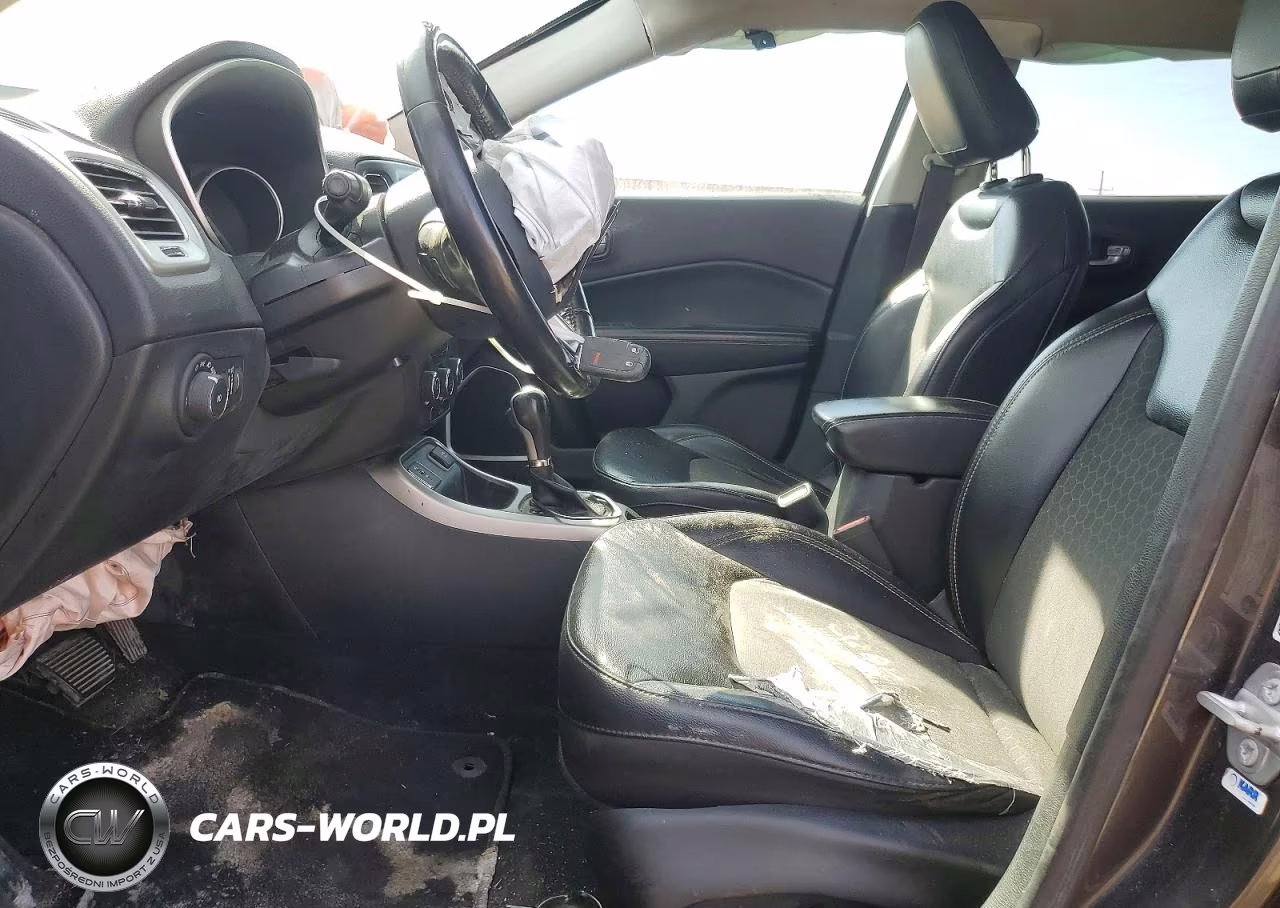 2018 Jeep Compass Latitude VIN:3C4NJCBB5JT501893 - 7