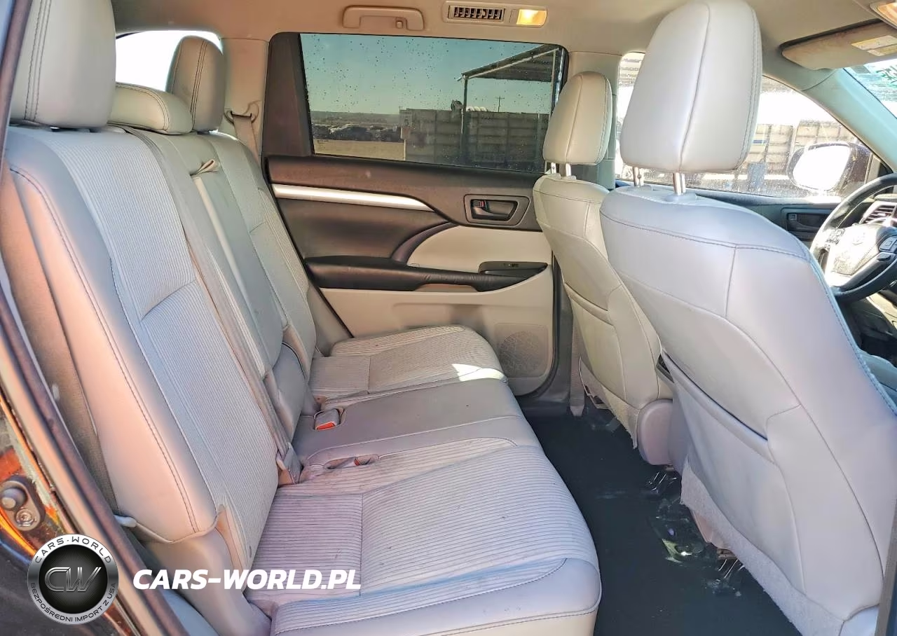 2016 Toyota Highlander Le Plus VIN:5TDZKRFH1GS157479 - 11