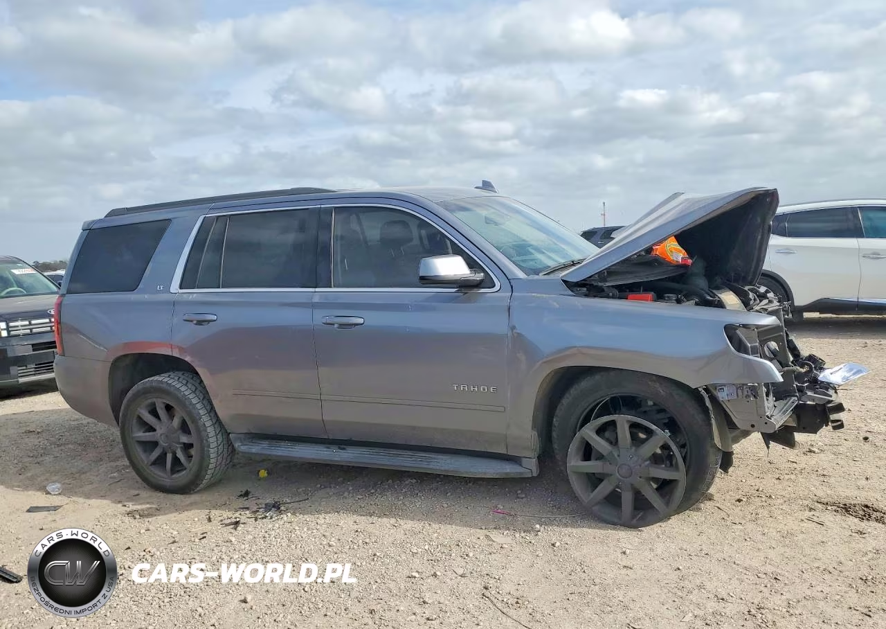 2018 Chevrolet Tahoe Lt VIN:1GNSCBKC0JR206006 - 4