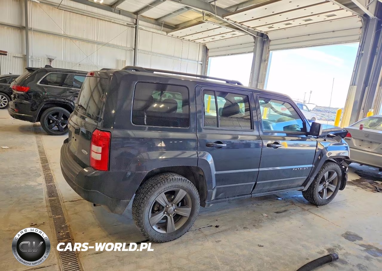 2015 Jeep Patriot Latitude VIN:1C4NJRFB8FD155381 - 3