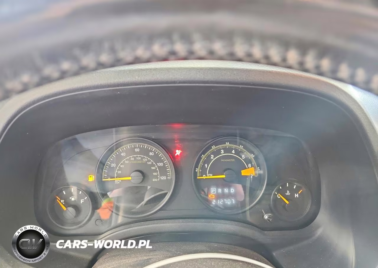 2015 Jeep Patriot Latitude VIN:1C4NJRFB8FD155381 - 9