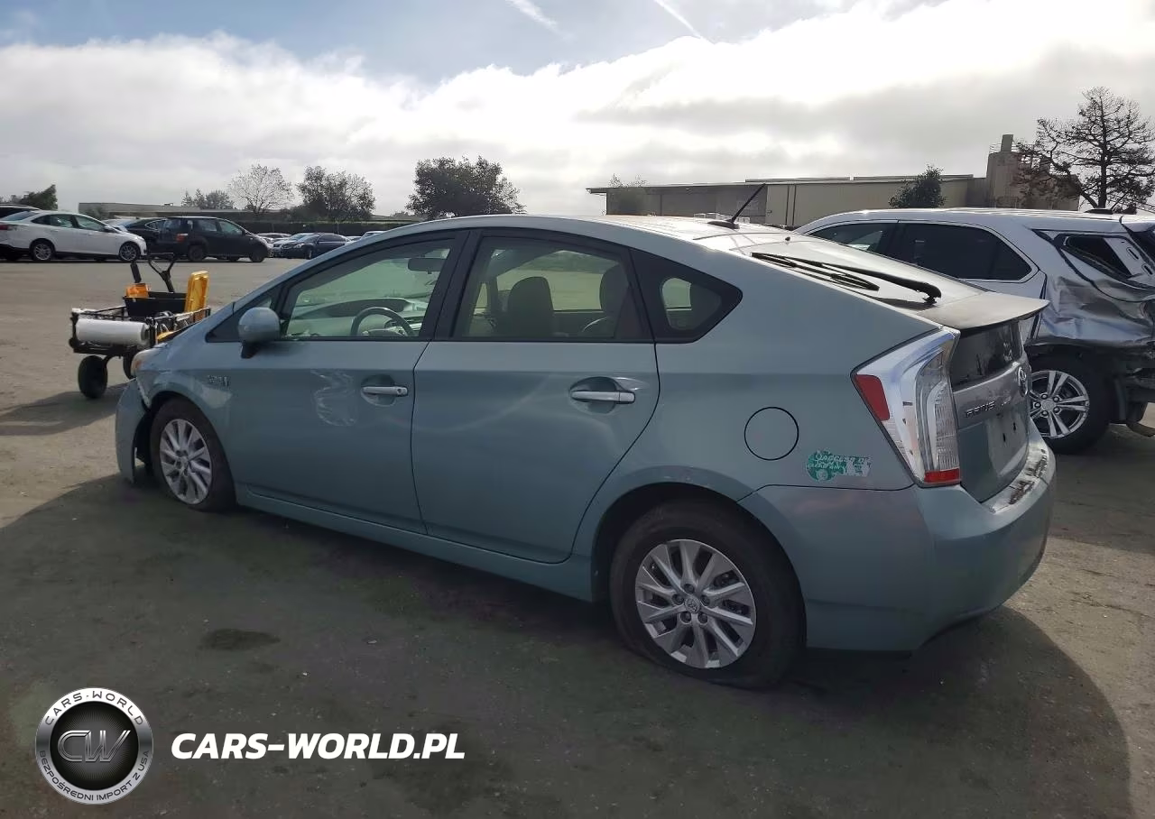 2014 Toyota Prius Plug-In Hybrid Base VIN:JTDKN3DP0E3062152 - 2