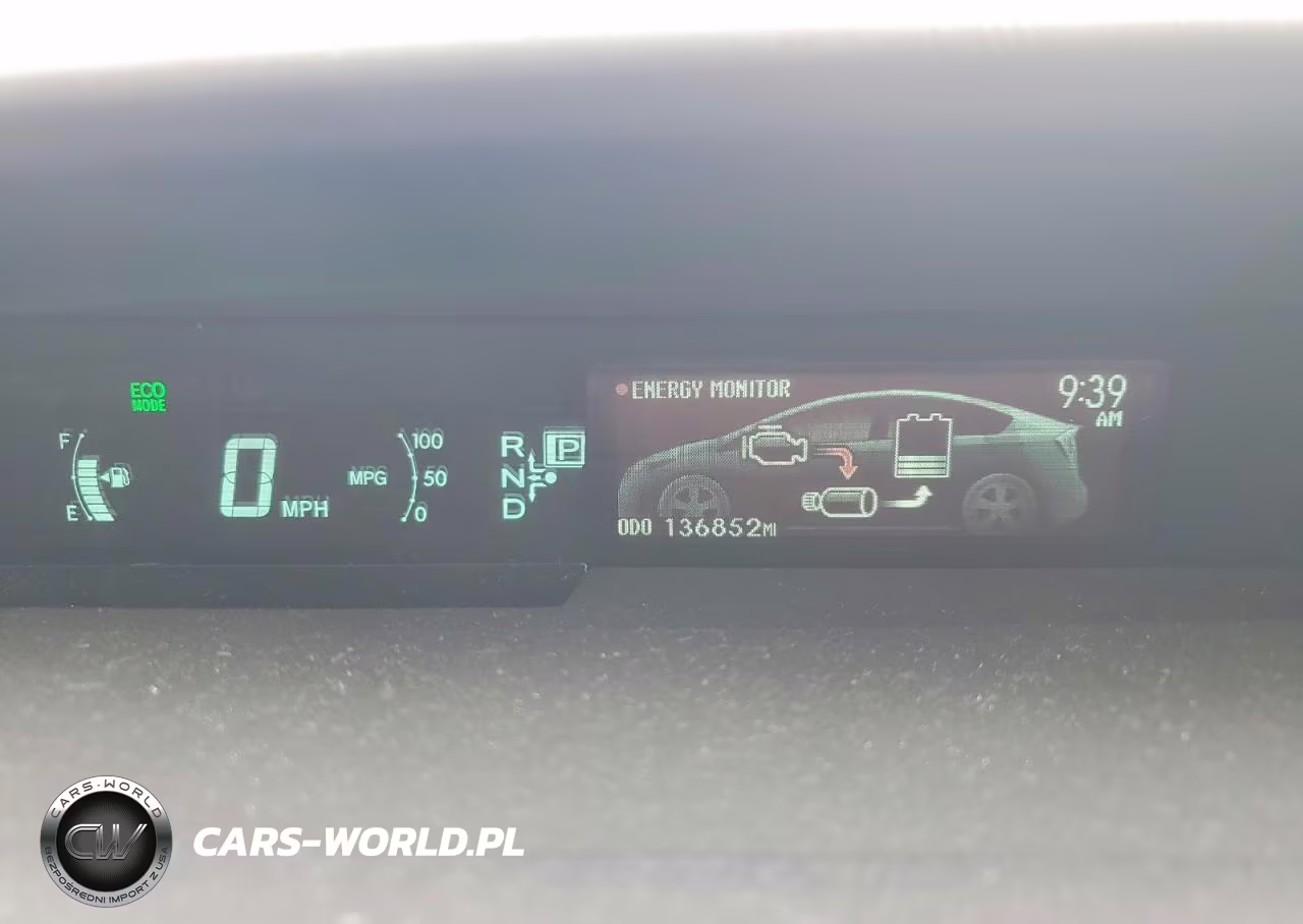 2014 Toyota Prius Plug-In Hybrid Base VIN:JTDKN3DP0E3062152 - 9