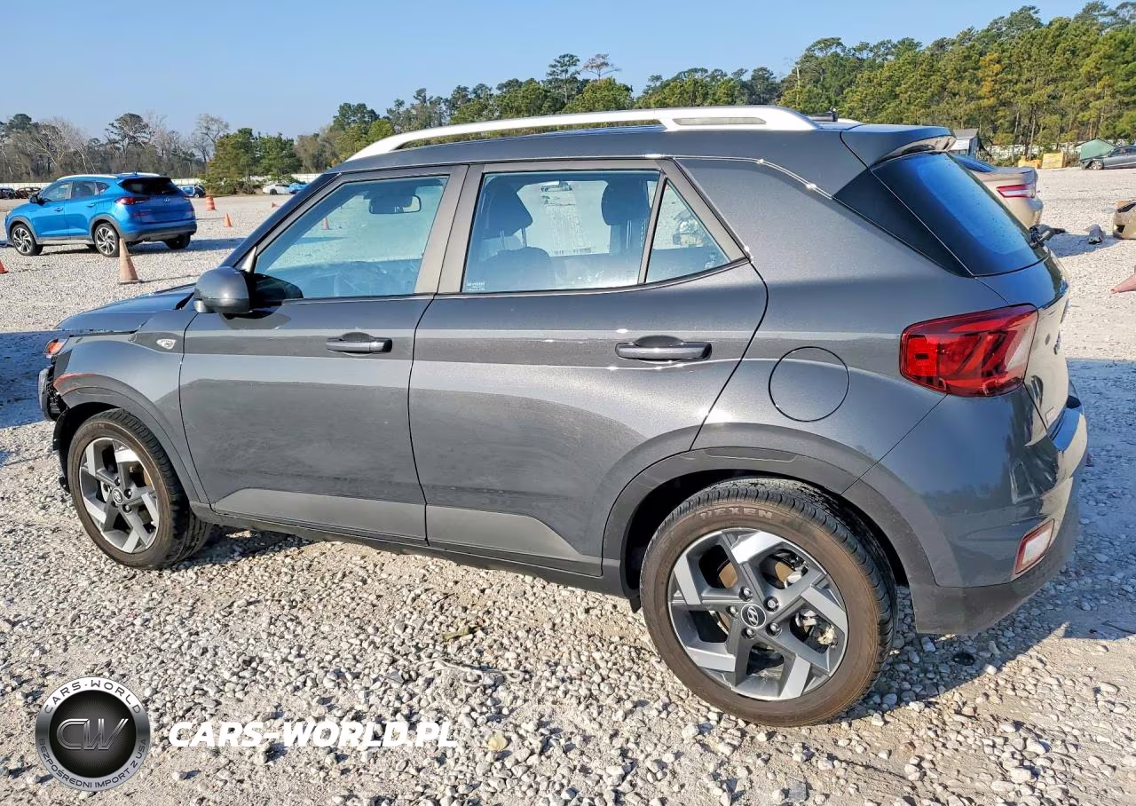2023 Hyundai Venue Sel VIN:KMHRC8A38PU272834 - 2