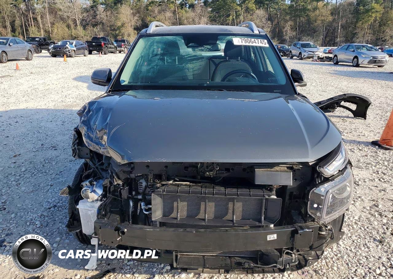 2023 Hyundai Venue Sel VIN:KMHRC8A38PU272834 - 5