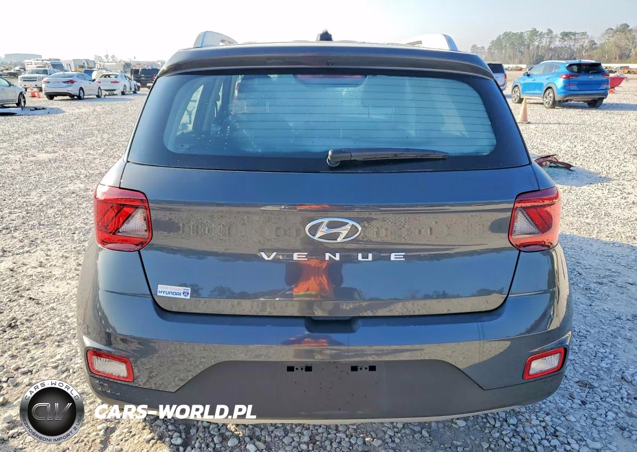 2023 Hyundai Venue Sel VIN:KMHRC8A38PU272834 - 6