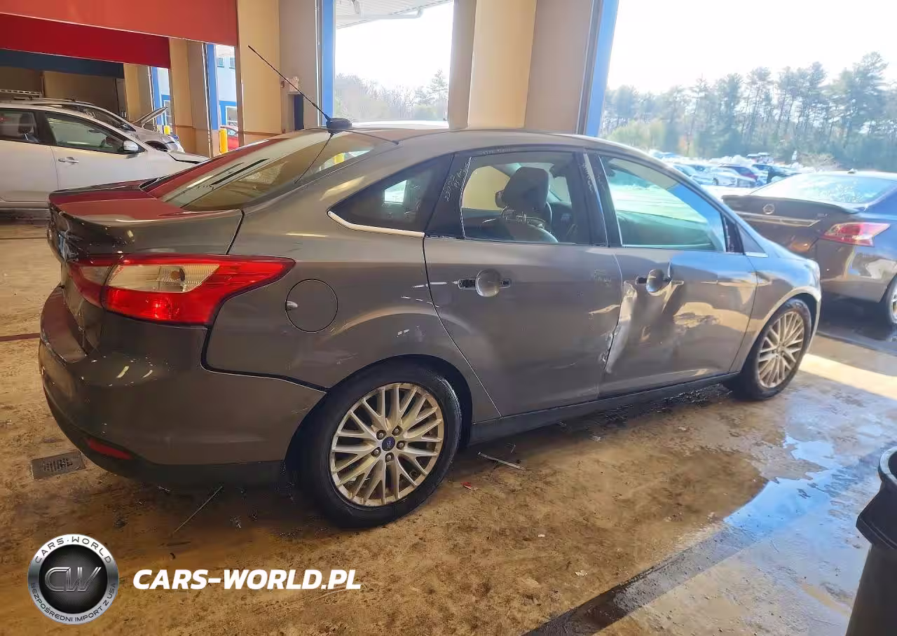 2012 Ford Focus Sel VIN:1FAHP3H29CL332470 - 3
