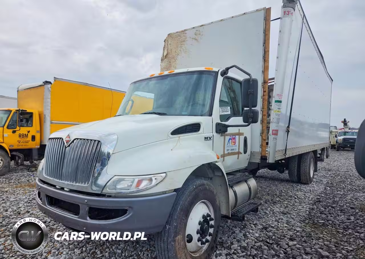 2022 International Mv607 Box Truck