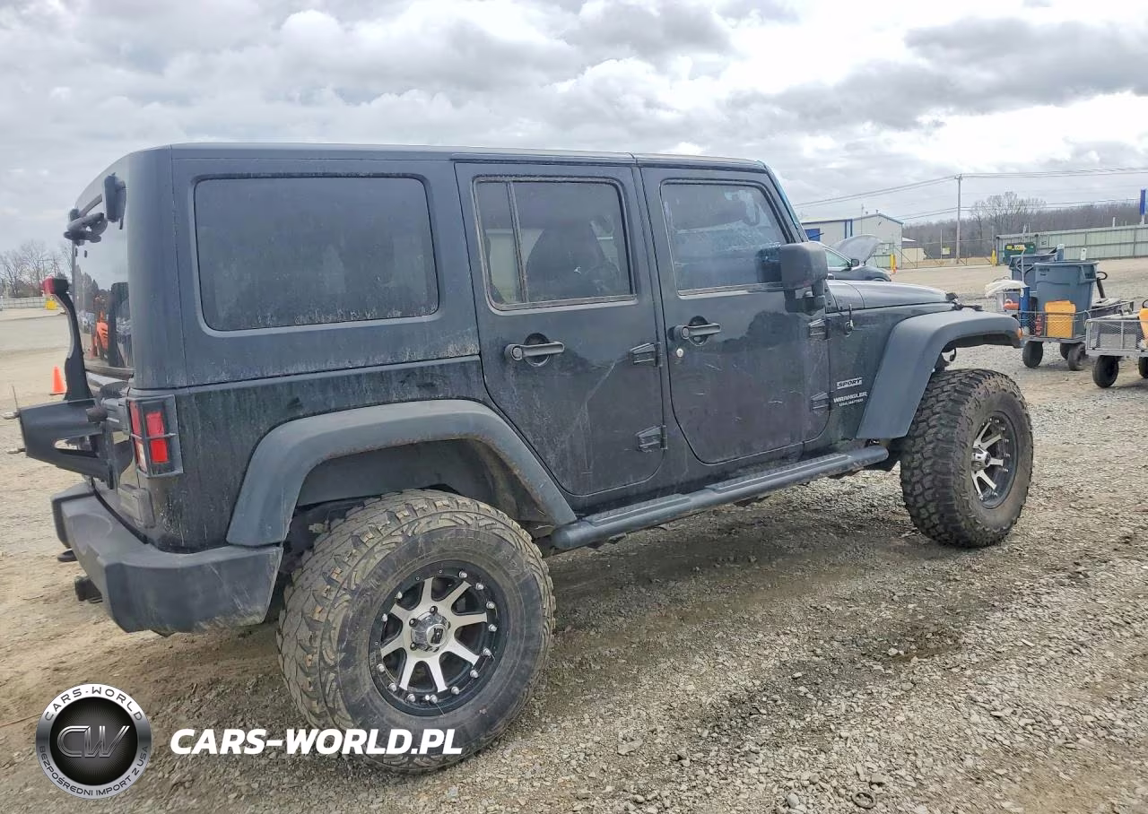 2016 Jeep Wrangler VIN:1C4BJWDG7GL179050 - 3
