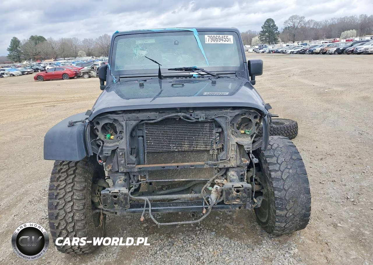 2016 Jeep Wrangler VIN:1C4BJWDG7GL179050 - 5