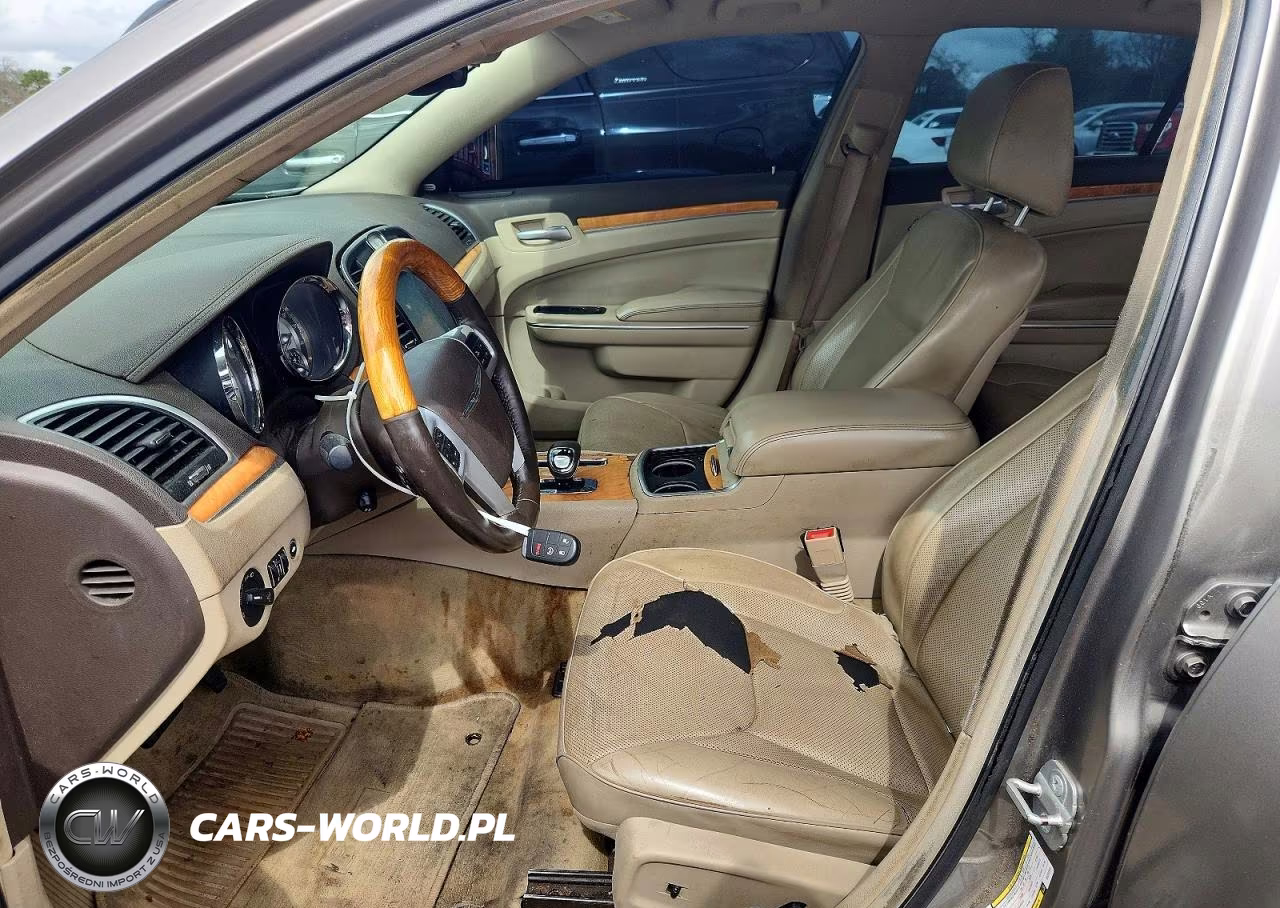 2014 Chrysler 300C VIN:2C3CCAEGXEH222312 - 7