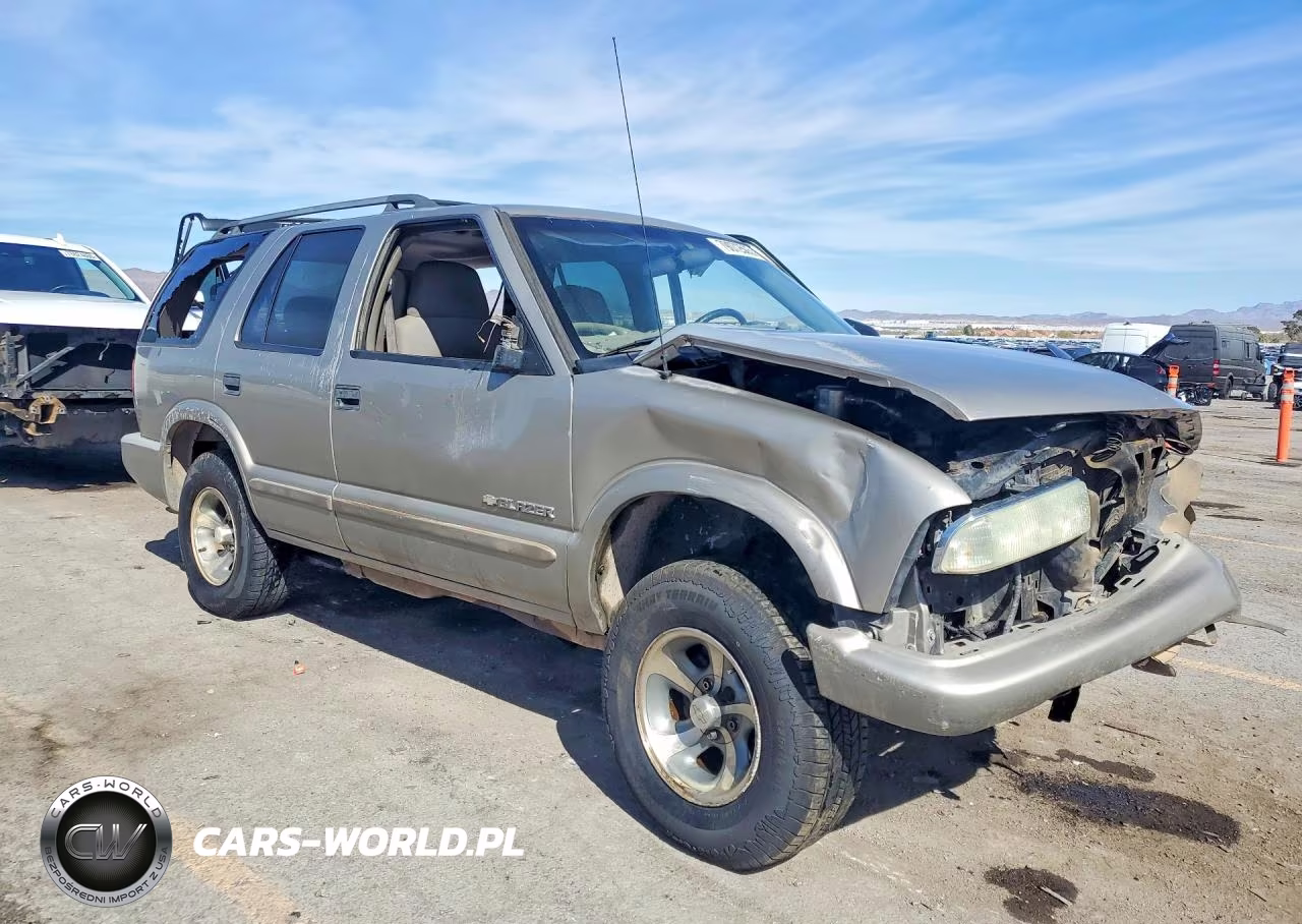 2004 Chevrolet Blazer VIN:1GNCS13X24K157696 - 4