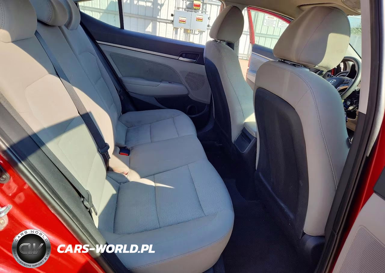 2018 Hyundai Elantra Sel VIN:5NPD84LF6JH295739 - 10