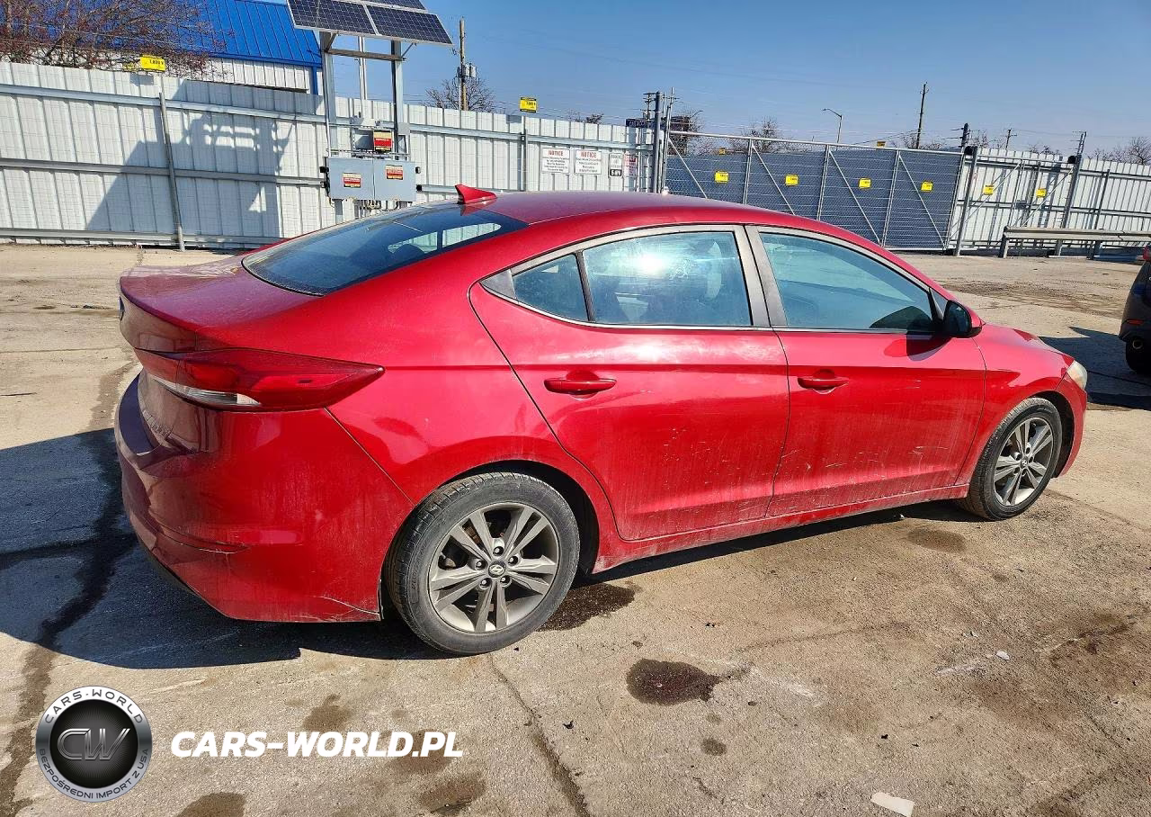 2018 Hyundai Elantra Sel VIN:5NPD84LF6JH295739 - 3