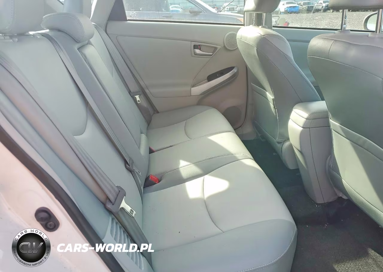 2013 Toyota Prius Base VIN:JTDKN3DU7D5675054 - 10