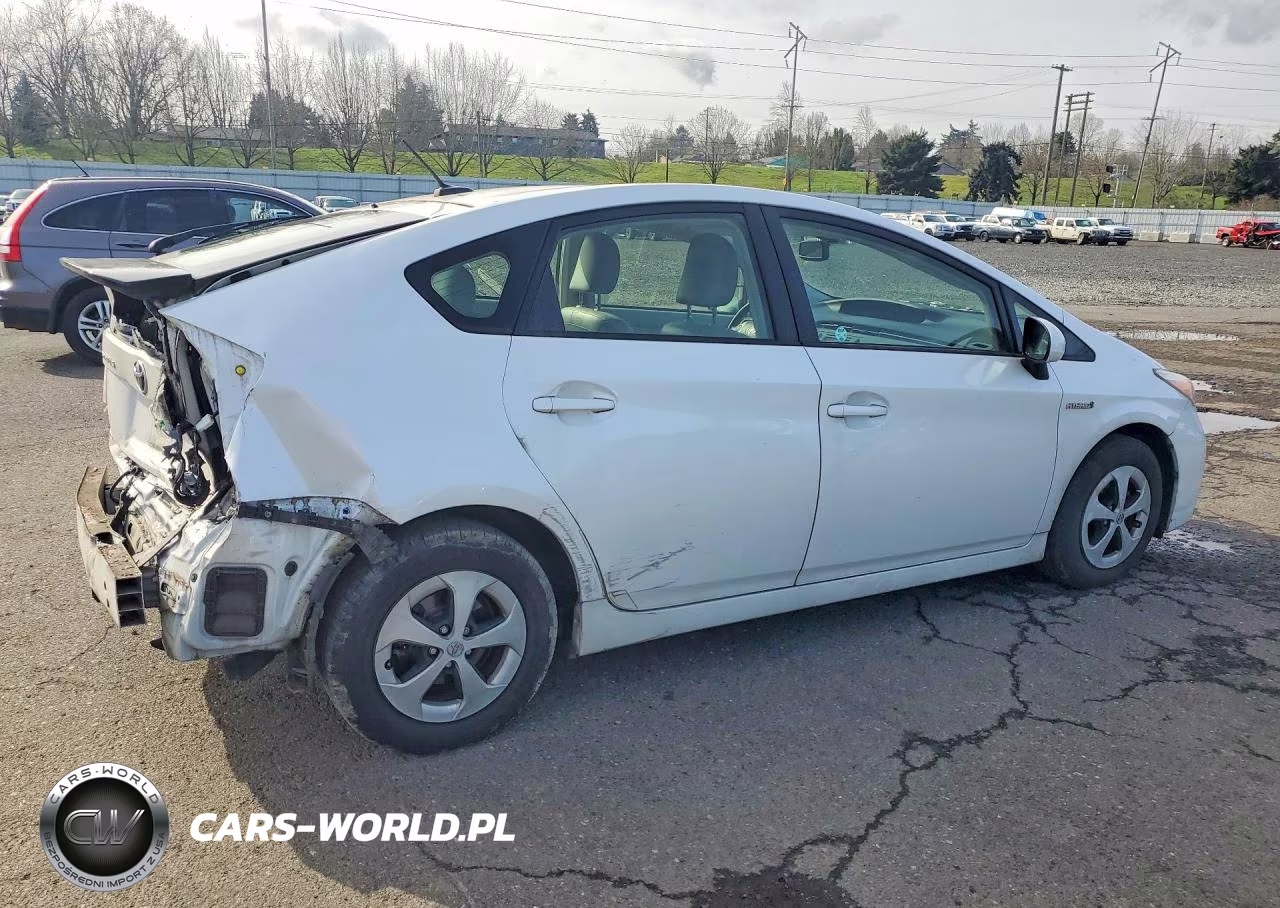 2013 Toyota Prius Base VIN:JTDKN3DU7D5675054 - 3