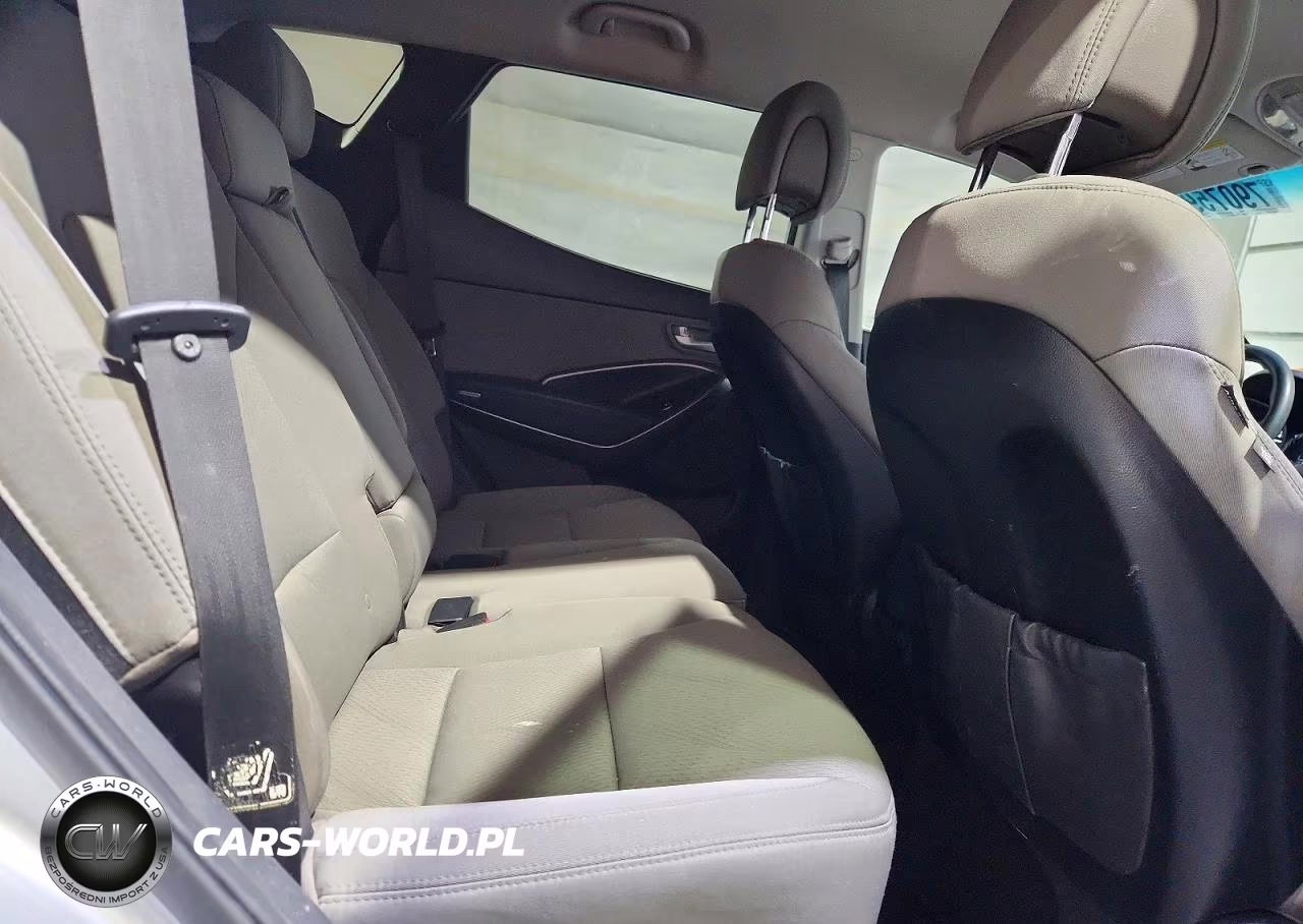 2017 Hyundai Santa Fe VIN:5XYZUDLB5HG490571 - 11