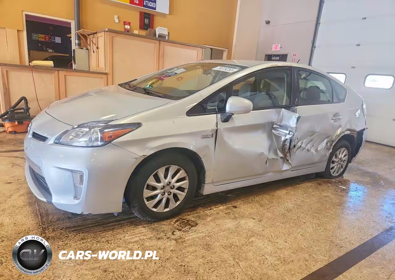 2012 Toyota Prius Plug-In Hybrid Base