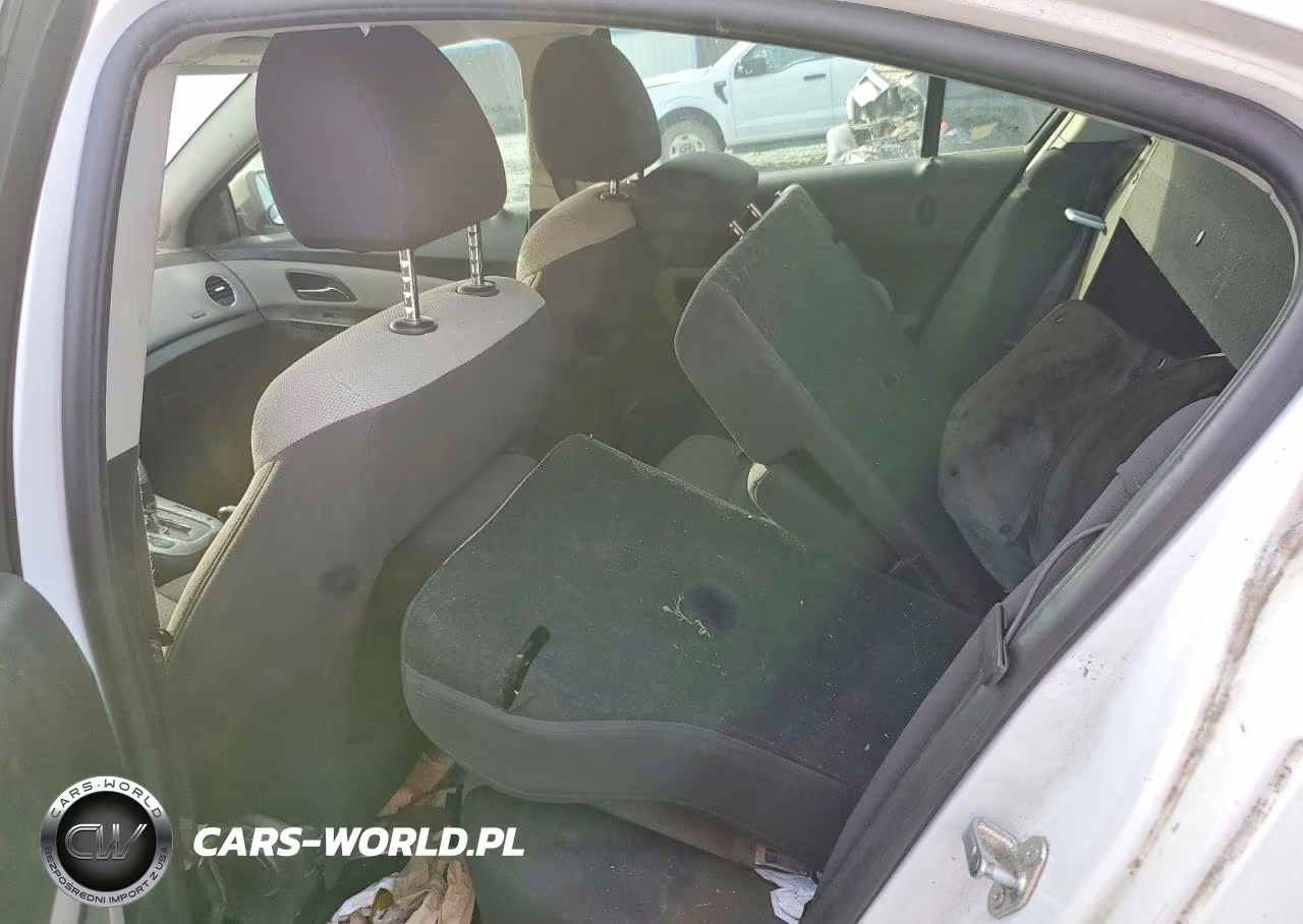 2014 Chevrolet Cruze Ls VIN:1G1PA5SH0E7202095 - 10
