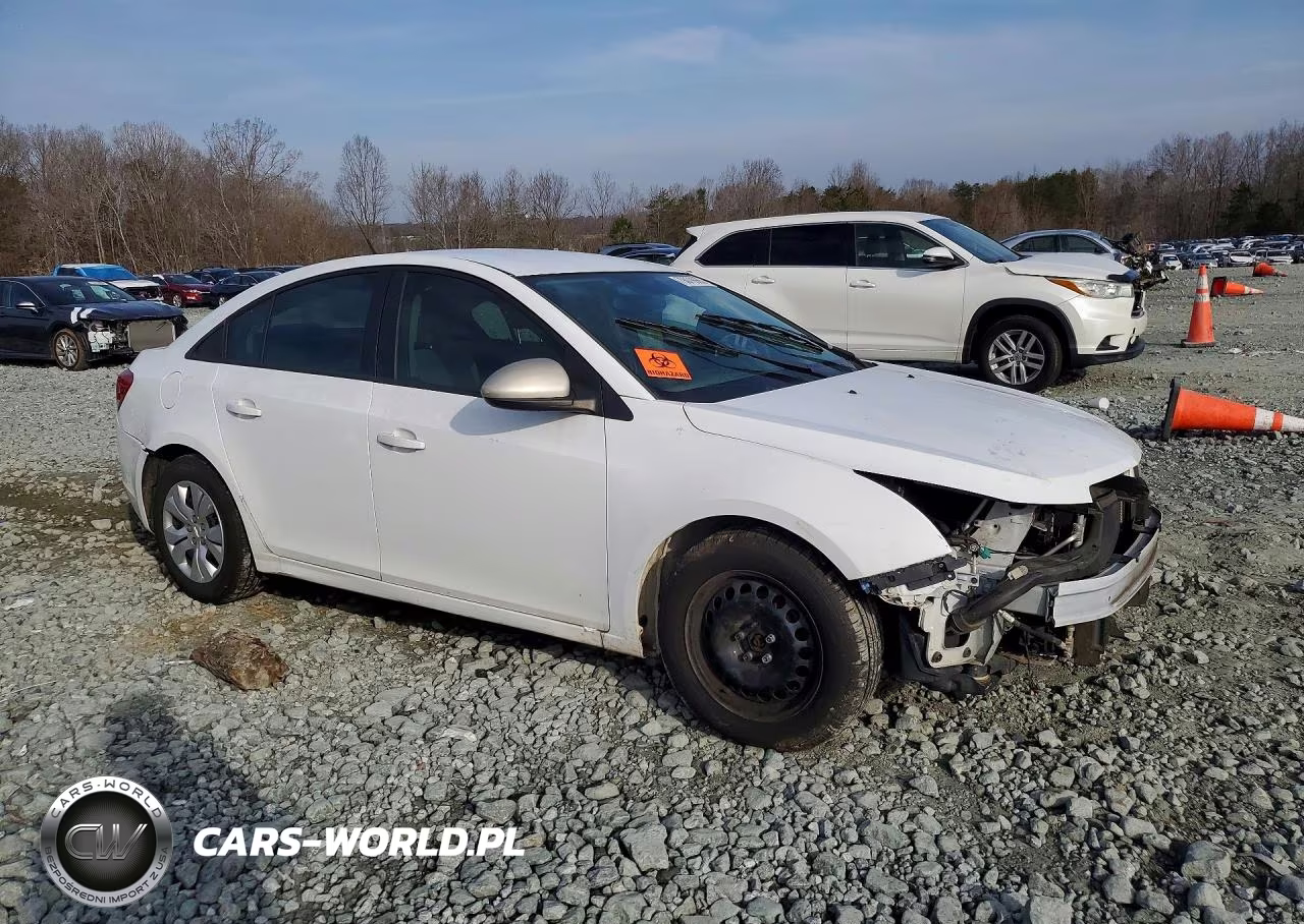 2014 Chevrolet Cruze Ls VIN:1G1PA5SH0E7202095 - 4