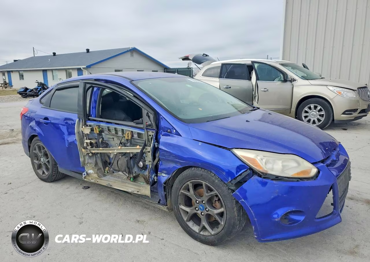 2013 Ford Focus Se VIN:1FADP3F23DL212389 - 4