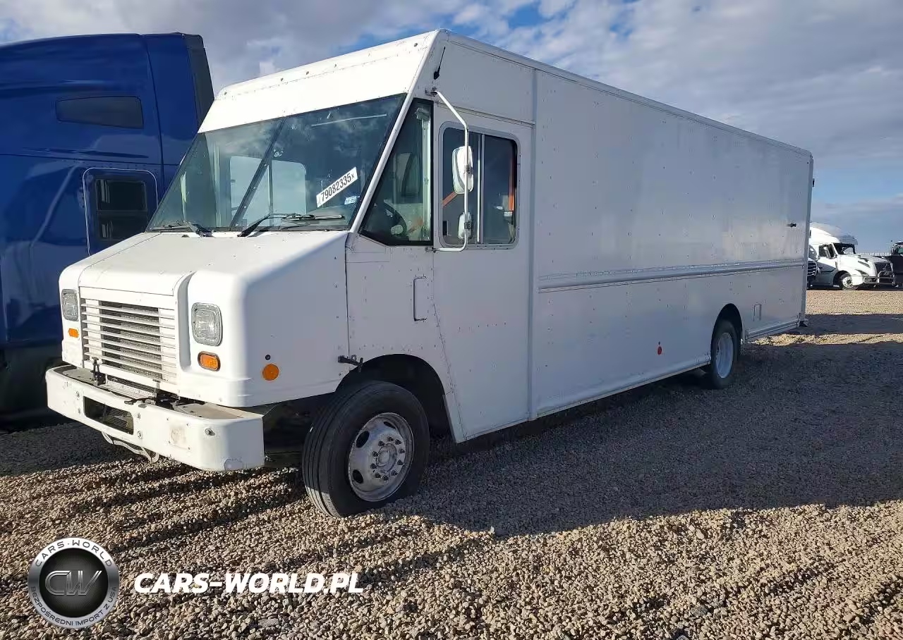 2015 Ford F59 Delivery Truck