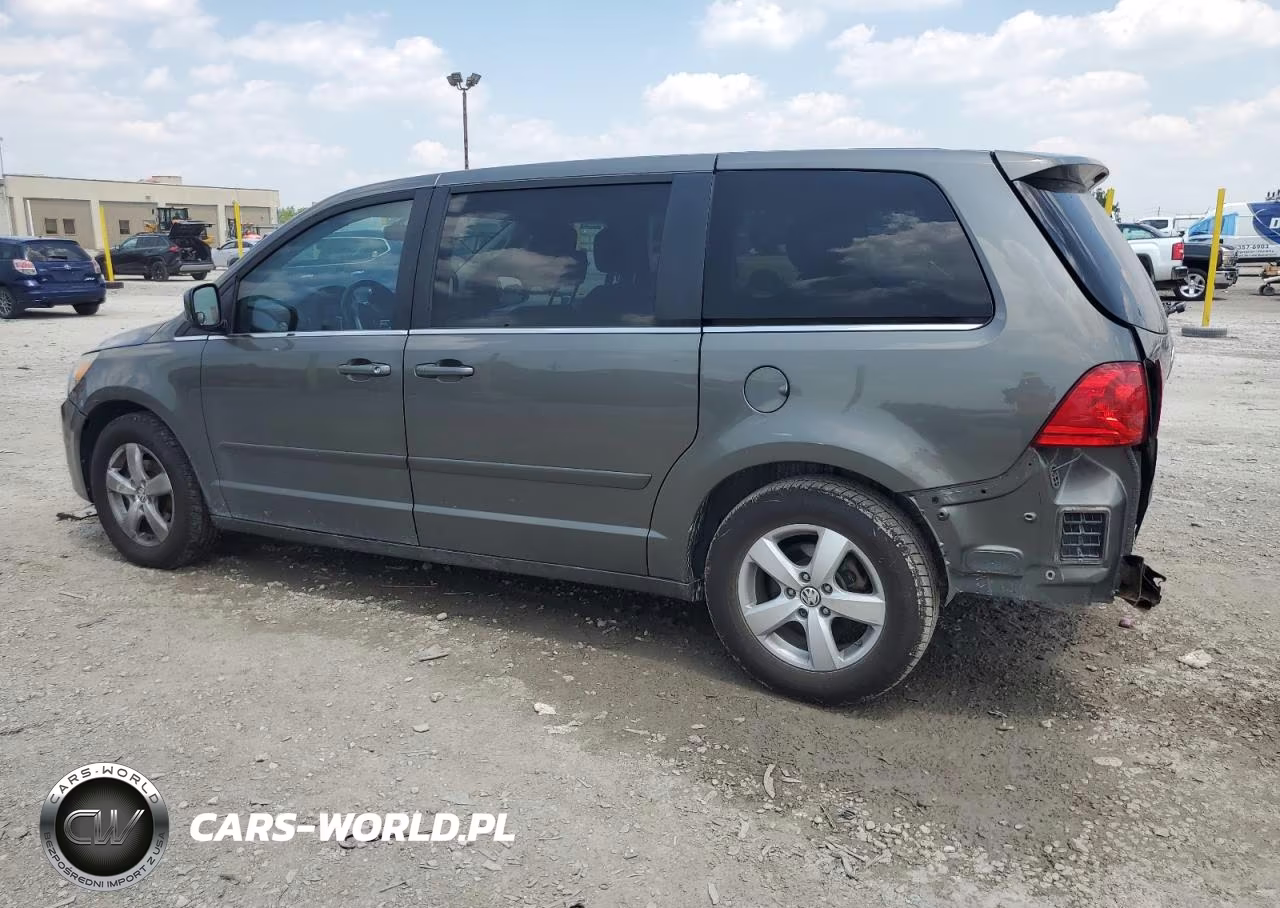 2010 Volkswagen Routan Se VIN:2V4RW3D18AR295615 - 2
