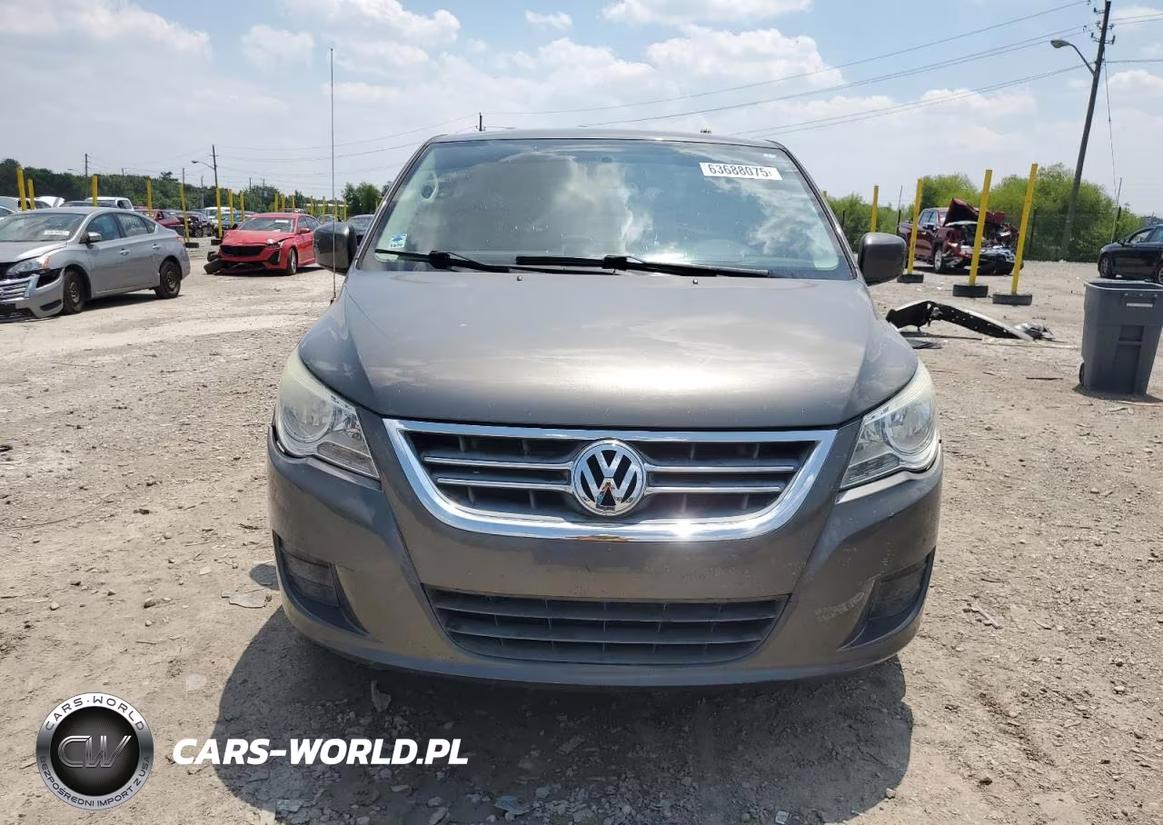 2010 Volkswagen Routan Se VIN:2V4RW3D18AR295615 - 5
